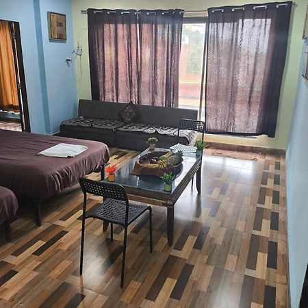 King Size Deck Villa Мумбаи Экстерьер фото
