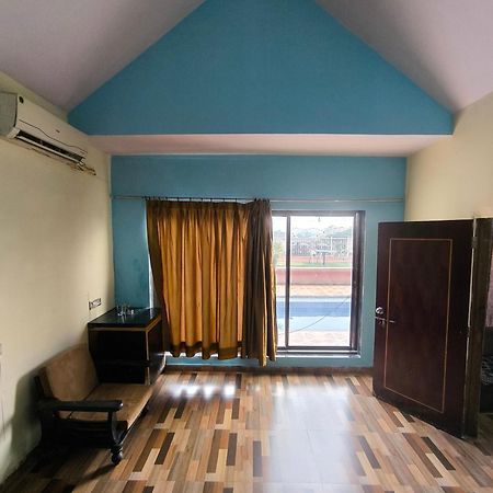 King Size Deck Villa Мумбаи Экстерьер фото