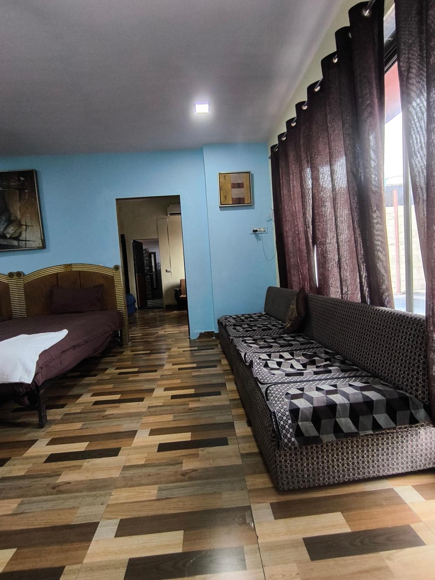 King Size Deck Villa Мумбаи Экстерьер фото